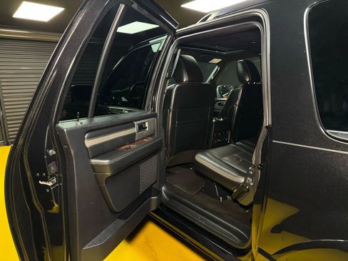 Used 2015 Ford Expedition EL Platinum image 20