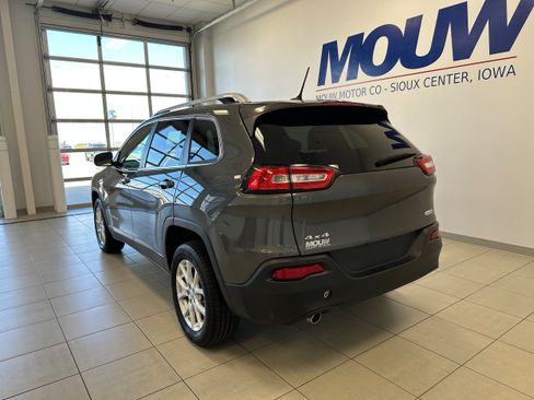 Used 2014 Jeep Cherokee Latitude AWD/4WD image 6