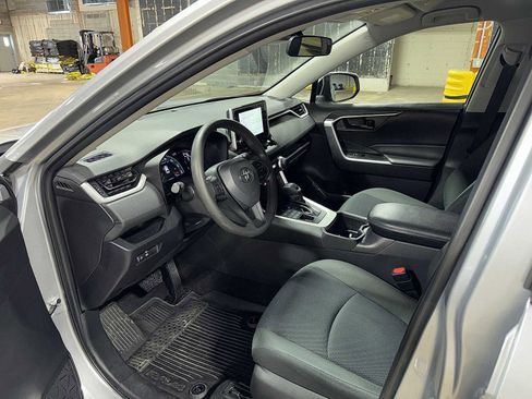 Certified 2023 Toyota RAV4 LE image 27