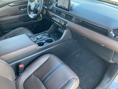 Used 2023 Honda Pilot Elite image 30