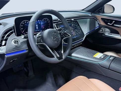 New 2026 Mercedes-Benz E 350 4MATIC Sedan image 5