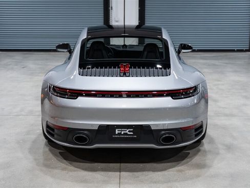 Used 2024 Porsche 911 Carrera T RWD image 5