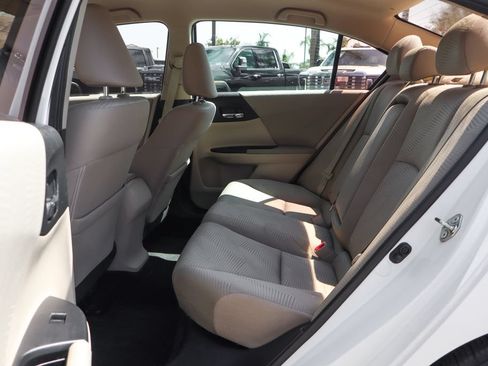 Used 2017 Honda Accord LX image 35