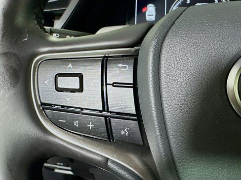 Used 2024 Lexus ES 350 w/ Premium Package image 16