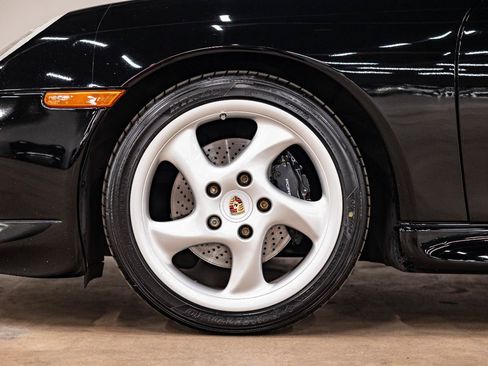 Used 2000 Porsche 911 Cabriolet image 30