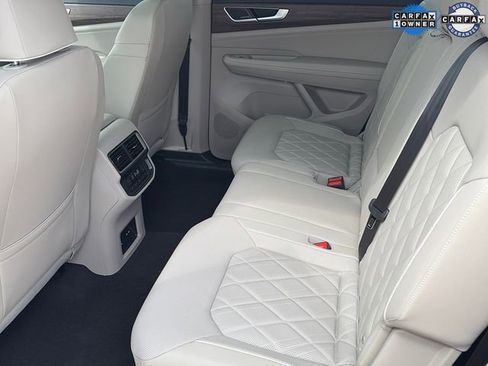 Used 2025 Volkswagen Atlas SEL Premium R-Line image 14