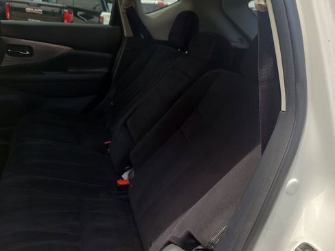Used 2017 Nissan Murano S w/ Navigation Package FWD image 10