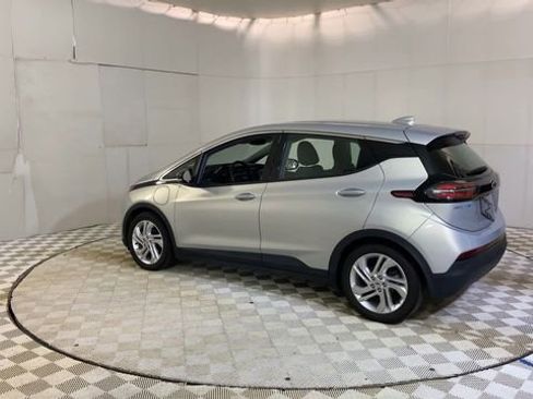 Used 2023 Chevrolet Bolt LT image 6