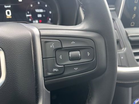 Used 2023 GMC Yukon SLT image 25