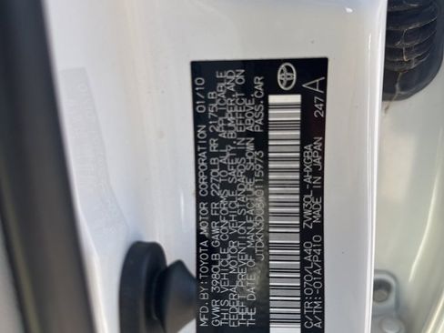 Used 2010 Toyota Prius Five image 2