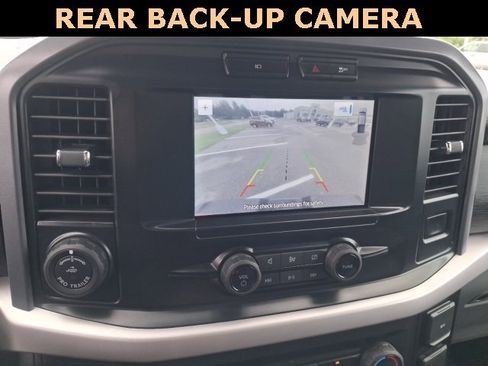 Used 2023 Ford F150 XLT w/ Trailer Tow Package image 6