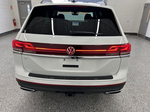 New 2026 Volkswagen Atlas SE FWD image 4
