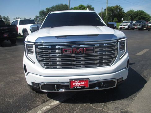 Used 2026 GMC Sierra 1500 Denali w/ Denali Reserve Package AWD/4WD image 13