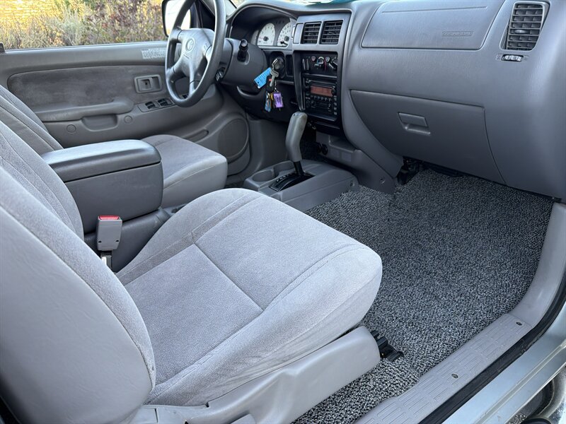 Used 2003 Toyota Tacoma PreRunner w/ Convenience Pkg RWD image 12