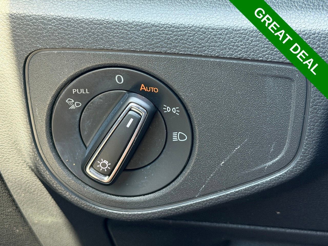 Used 2023 Volkswagen Atlas Cross Sport SE FWD image 22