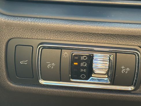 Used 2022 Lincoln Corsair Reserve w/ Equipment Group 201A AWD/4WD image 21