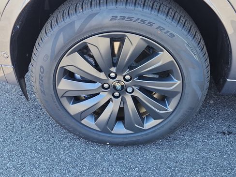 Certified 2025 Land Rover Discovery Sport S image 9