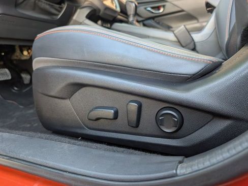 Certified 2024 Subaru Crosstrek 2.5i Limited w/ Crosstrek Mirror Package image 19