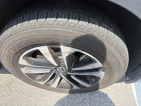 Used 2023 Volkswagen Tiguan S FWD image 7