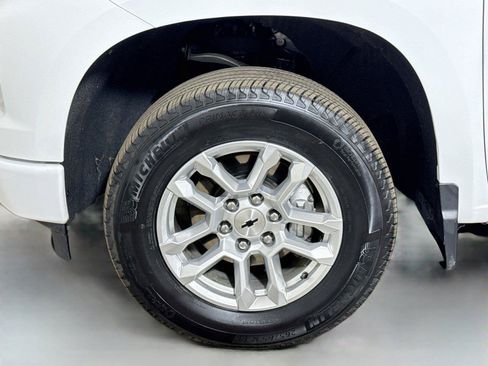 Certified 2026 Chevrolet Silverado 1500 RST AWD/4WD image 29