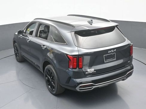 Used 2023 Kia Sorento SX image 68