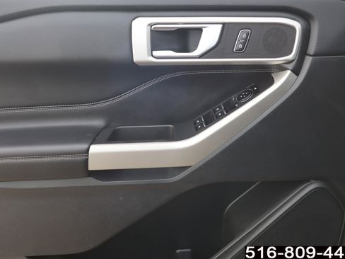 Used 2022 Ford Explorer XLT w/ Equipment Group 202A image 21