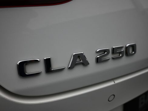 Used 2025 Mercedes-Benz CLA 250 image 30