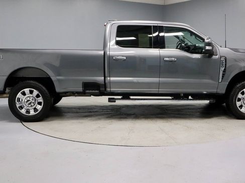 Certified 2024 Ford F250 Lariat w/ Chrome Package image 13