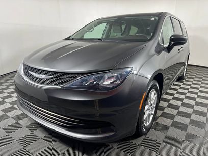 Used 2017 Chrysler Pacifica LX