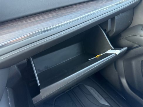 Used 2025 Chevrolet Tahoe Z71 w/ Z71 Off-Road Package image 22