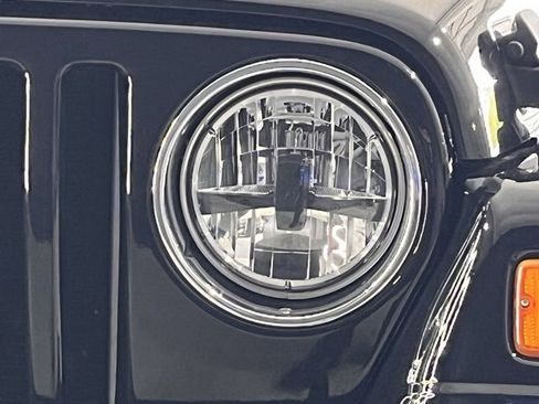 Used 2002 Jeep Wrangler Sport image 10