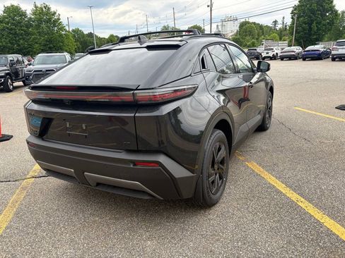 New 2026 Toyota C-HR AWD/4WD image 5