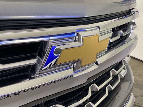 Used 2024 Chevrolet Silverado 1500 LTZ w/ LTZ Convenience Package II AWD/4WD image 37