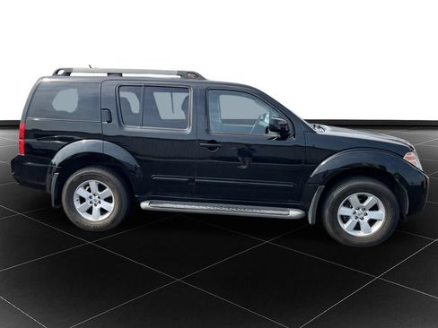Used 2012 Nissan Pathfinder SV AWD/4WD image 6