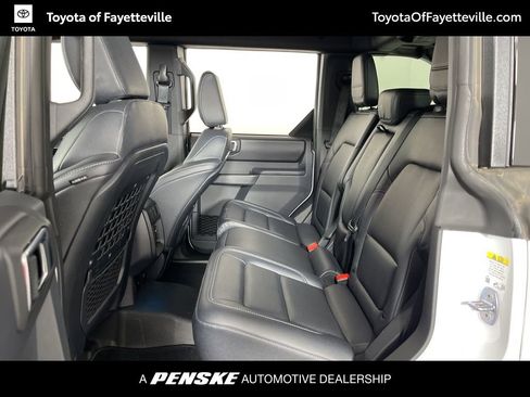 Used 2025 Ford Bronco Badlands image 23