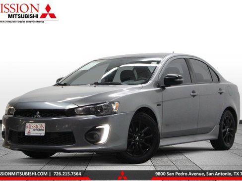 Used 2017 Mitsubishi Lancer ES image 1