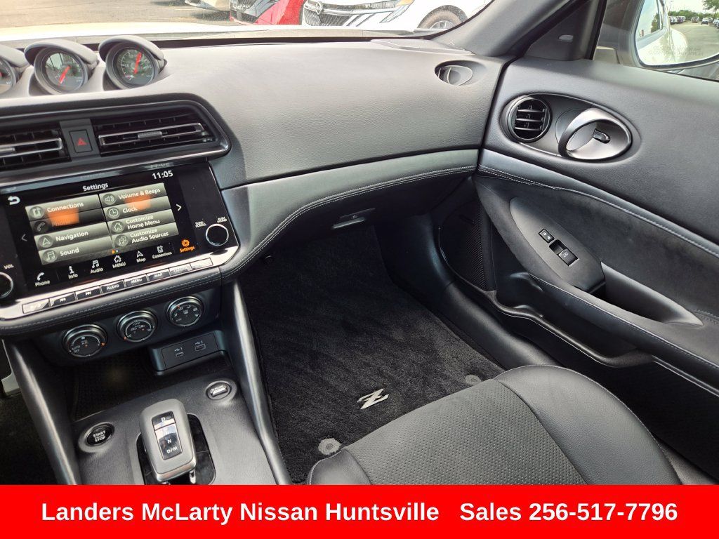 Used 2025 Nissan Z Performance w/ Floor Mat Package RWD image 16