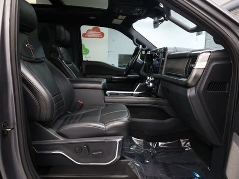Used 2023 Ford F450 Platinum w/ FX4 Off-Road Package AWD/4WD image 87