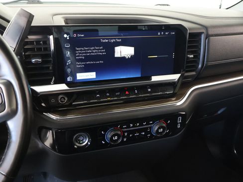 Used 2023 Chevrolet Silverado 1500 LT AWD/4WD image 5