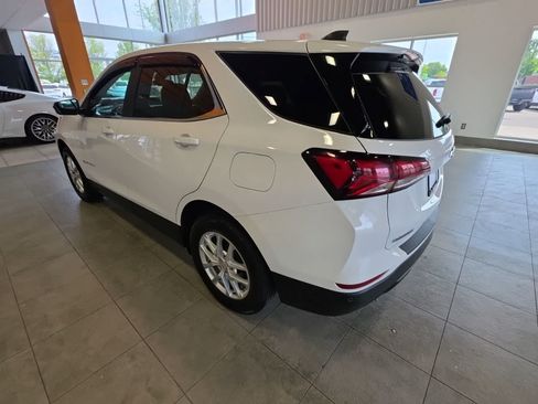 Used 2022 Chevrolet Equinox LT FWD image 12