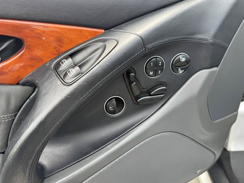 Used 2004 Mercedes-Benz SL 600 image 25