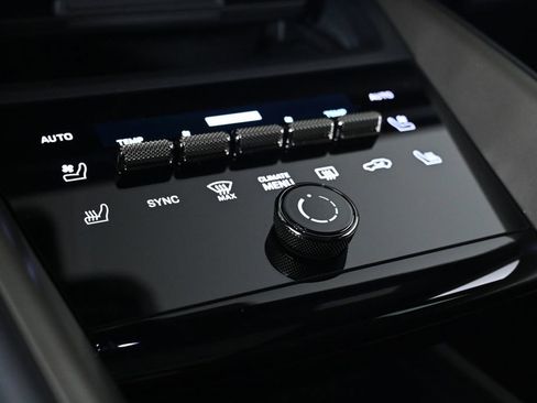 New 2026 Porsche Macan Turbo Electric image 27