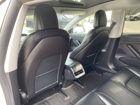 Used 2019 Tesla Model 3 Standard Range Plus image 20