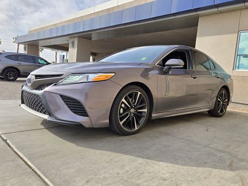 Used 2020 Toyota Camry XSE image 2