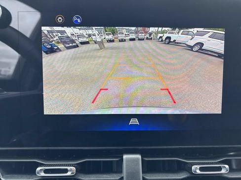 Used 2025 Chevrolet Equinox LT FWD image 22