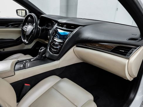 Used 2018 Cadillac CTS Luxury image 12