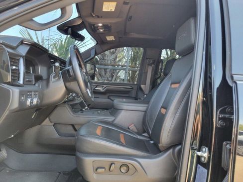 Used 2024 GMC Sierra 2500 AT4 w/ AT4 Premium Plus Package image 8