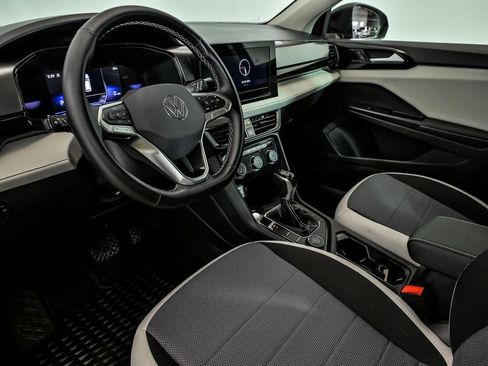 Certified 2025 Volkswagen Taos S image 10