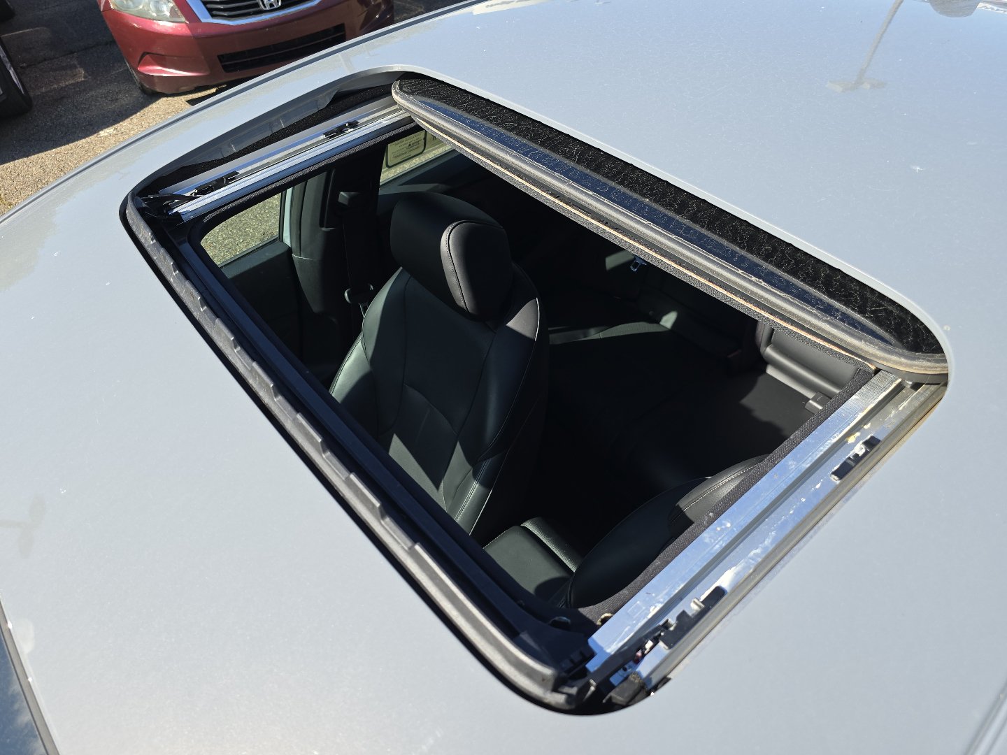Used 2024 Honda Accord Sport image 3