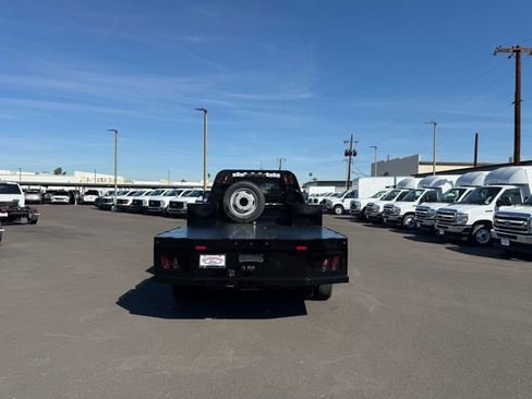 New 2026 Ford F550 4x4 Crew Cab w/ XLT Value Package image 3